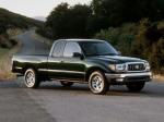 Toyota Tacoma SR5 2WD Xtracab 2001 года